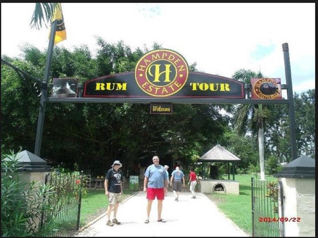 Reggae Moon Guest House Falmouth Exterior foto